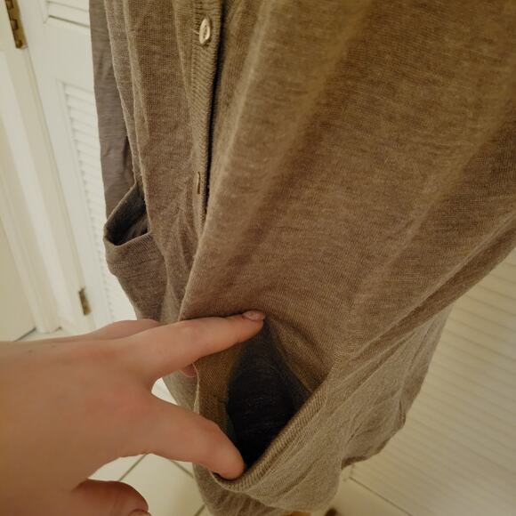 Faconnable Cozy Minimalist Heathered V-Neck Button-Front Cardigan Brown Mens M - Picture 3 of 8